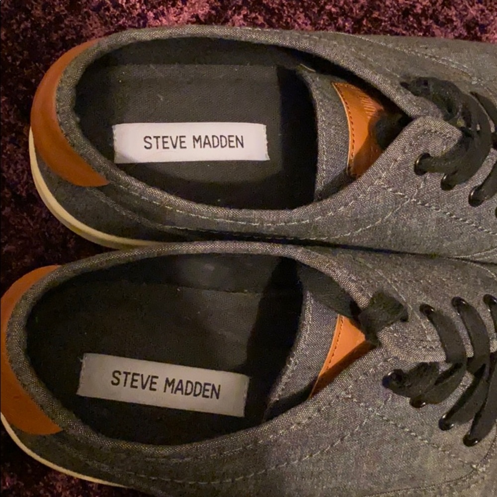 Steve Madden Sneakers - Picture 4 of 6